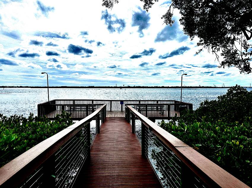 390 Peppertree Ln a Ellenton, FL Mobile or Manufactured Home for Sale